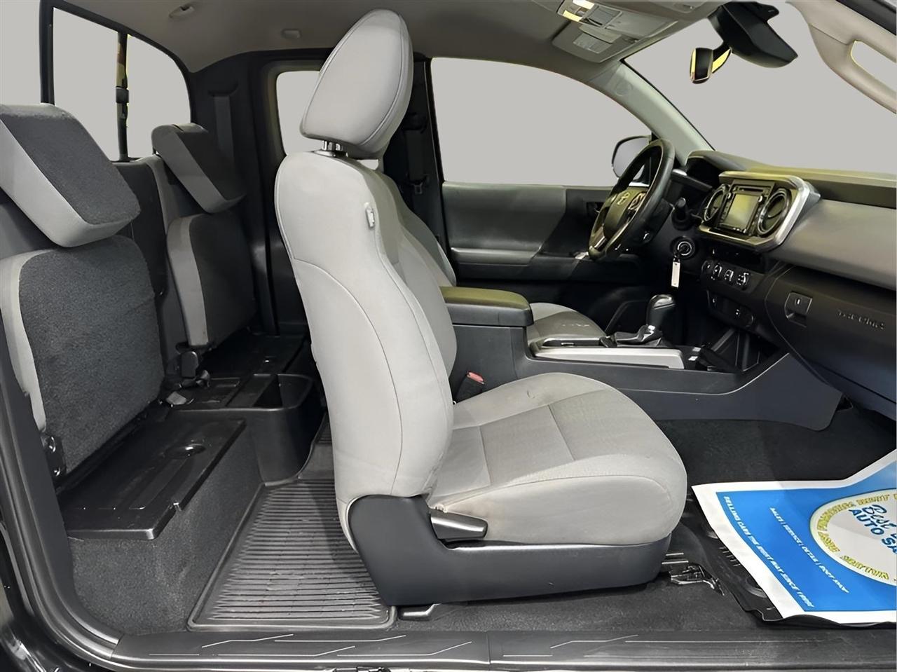 Toyota Tacoma  2018