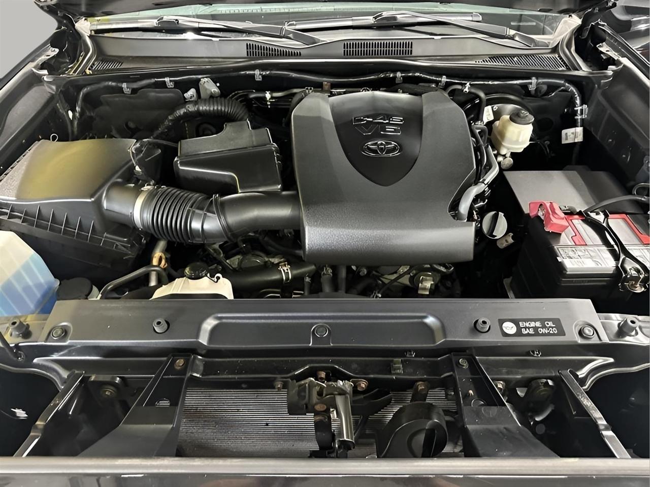 Toyota Tacoma  2018
