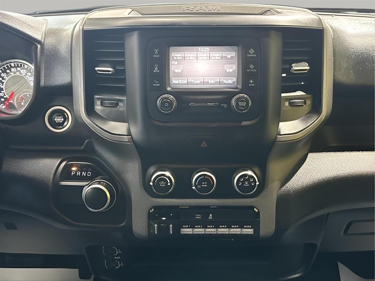 RAM 2500 Tradesman Crew Cab SWB 4WD 2023