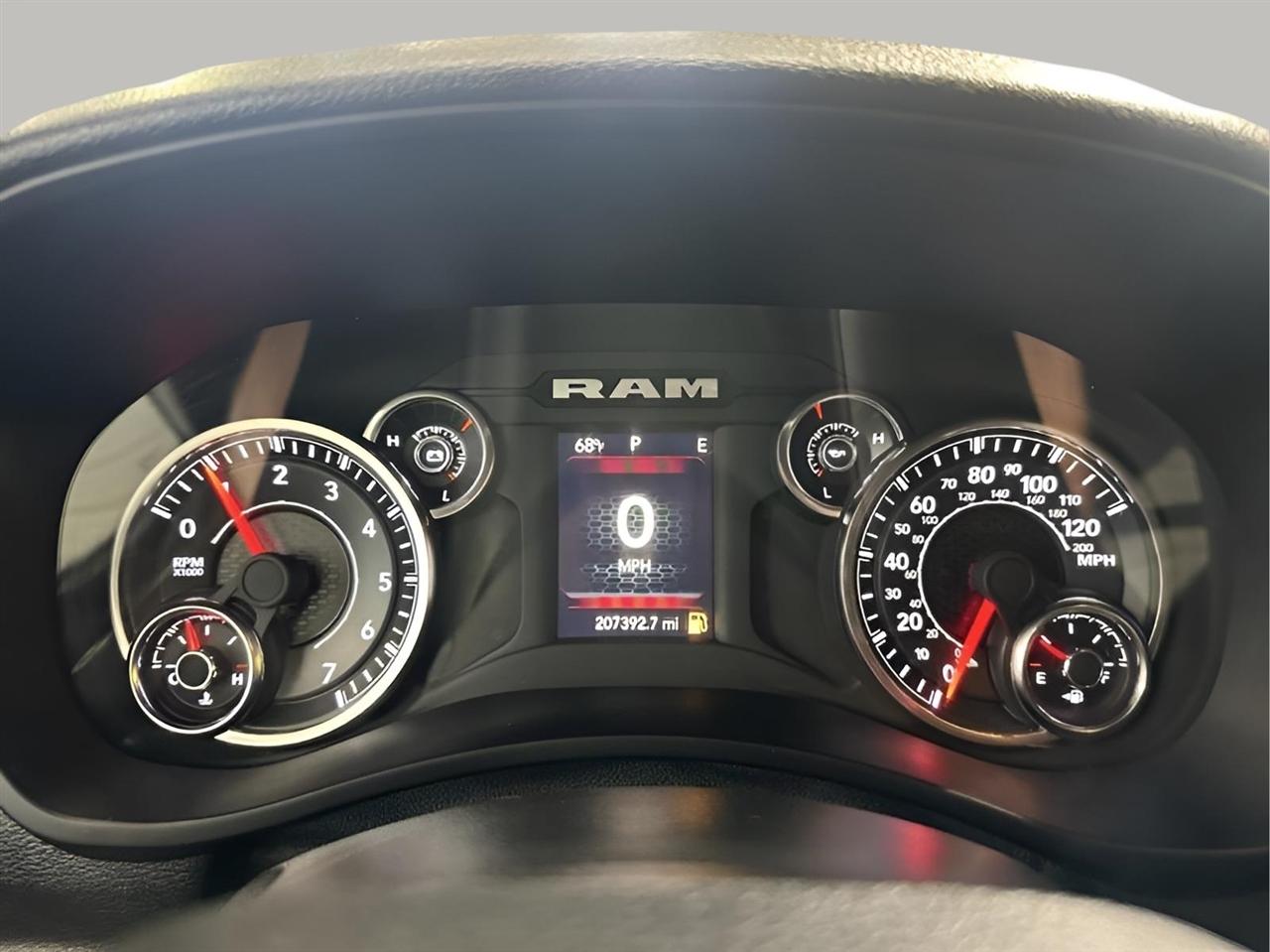 RAM 2500 Tradesman Crew Cab SWB 4WD 2023