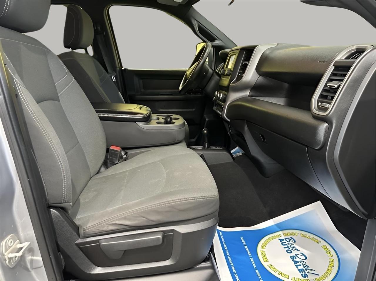 RAM 2500 Tradesman Crew Cab SWB 4WD 2023