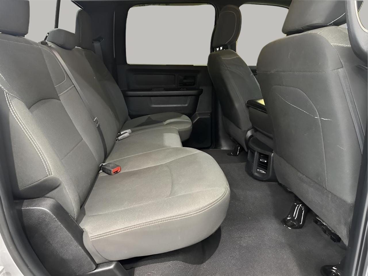 RAM 2500 Tradesman Crew Cab SWB 4WD 2023