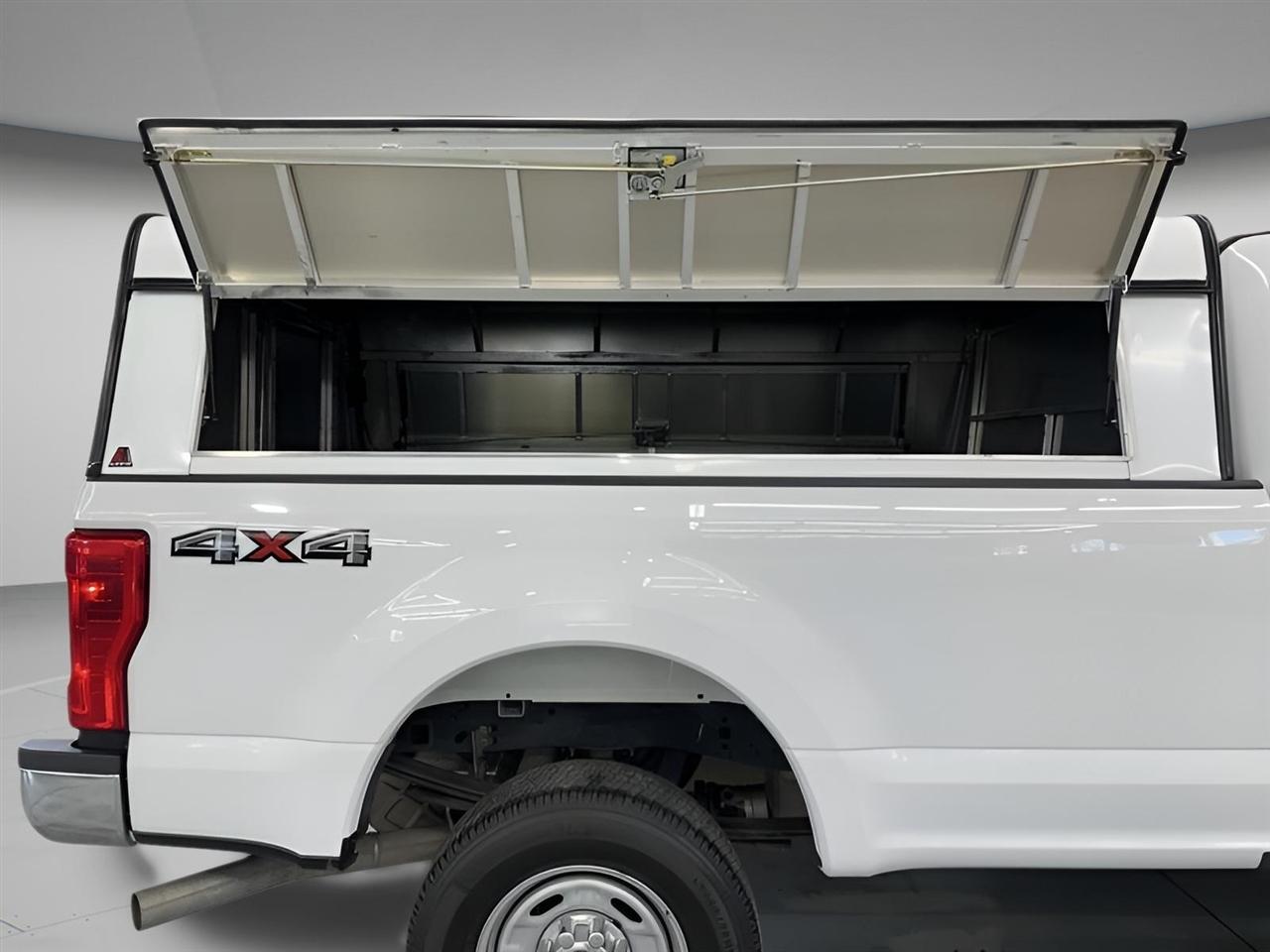 Ford F-250 SD XL SuperCab Long Bed 4WD 2018