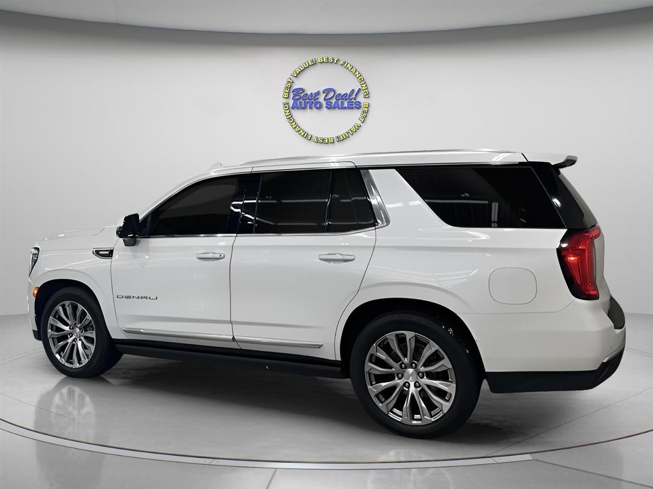 GMC Yukon Denali 4WD 2022