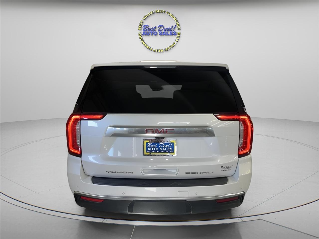 GMC Yukon Denali 4WD 2022
