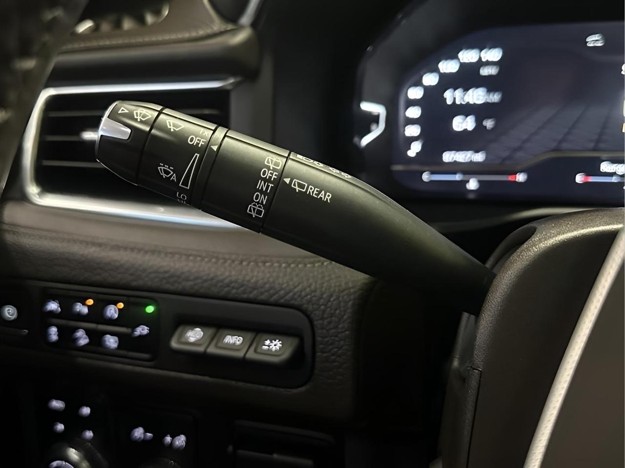 GMC Yukon Denali 4WD 2022