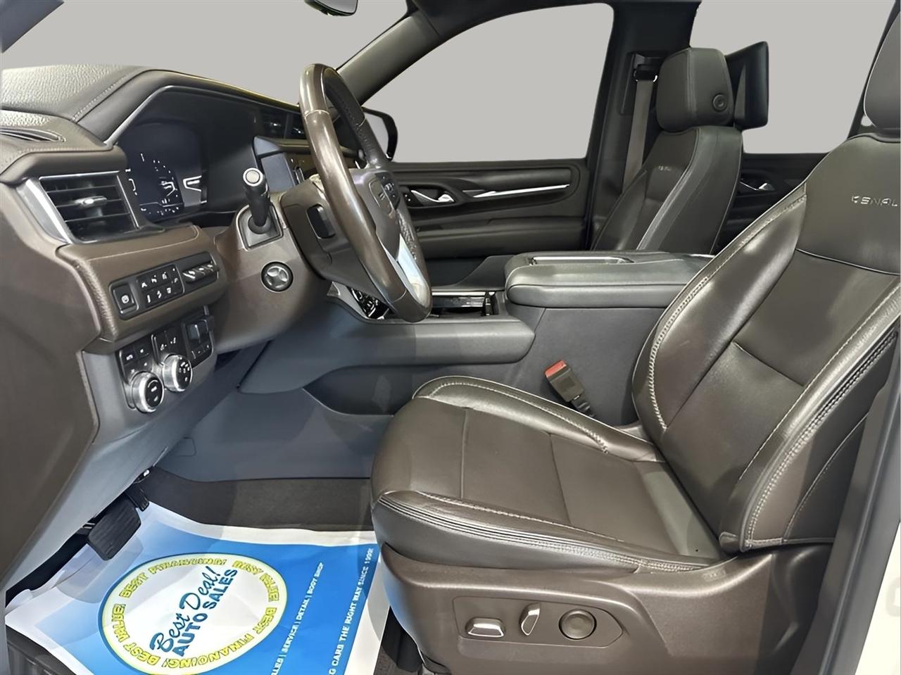 GMC Yukon Denali 4WD 2022