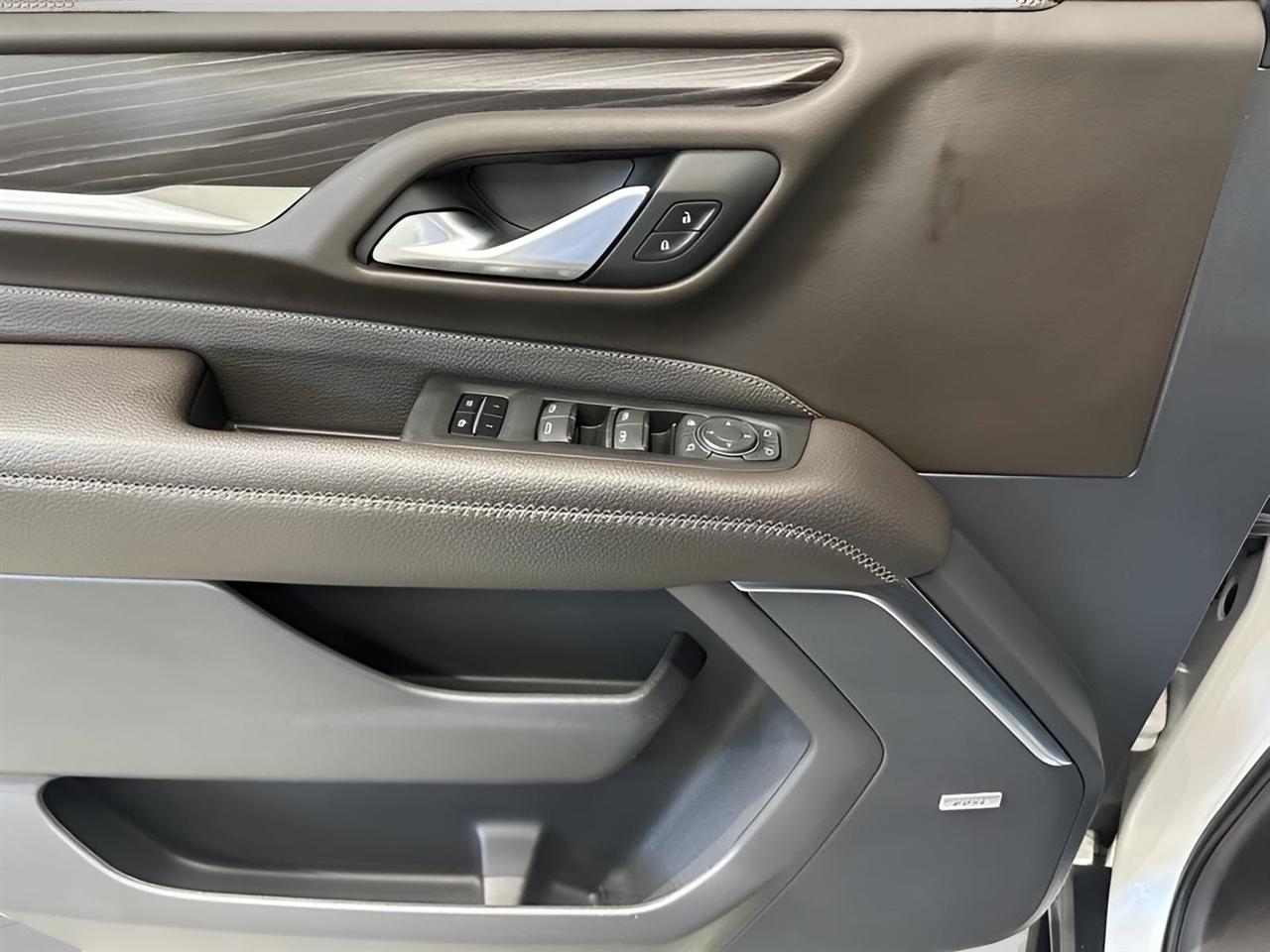 GMC Yukon Denali 4WD 2022