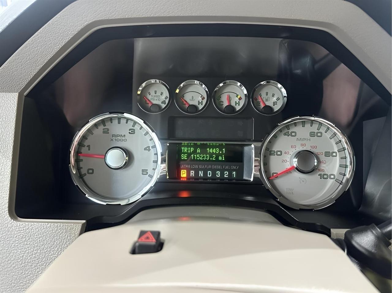Ford F-350 SD Cabela Crew Cab Long Bed 4WD 2009