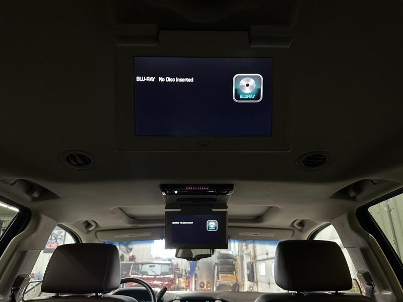 Chevrolet Suburban LTZ 1500 4WD 2015