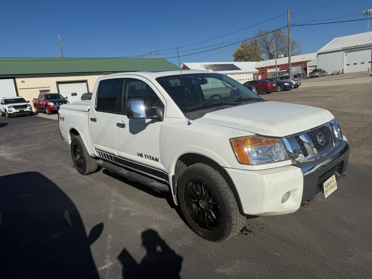 Nissan Titan 4WD Crew Cab SWB LE 2010 Nissan Titan 4WD Crew Cab SWB LE 2010