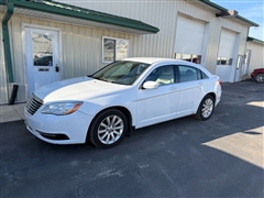 2014 Chrysler 200 