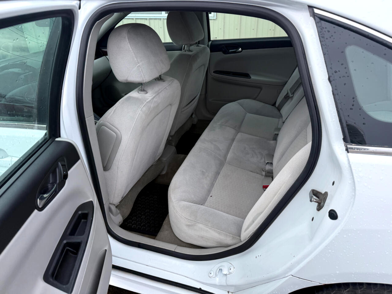 Chevrolet Impala 4dr Sdn LT Fleet 2011