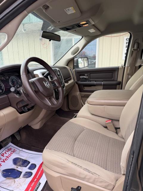 RAM 1500 4WD Crew Cab 140.5" Big Horn 2012