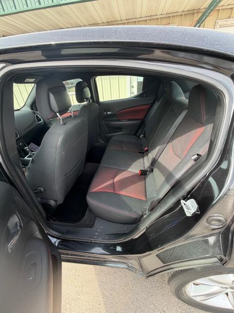 Dodge Avenger 4dr Sdn Heat 2011