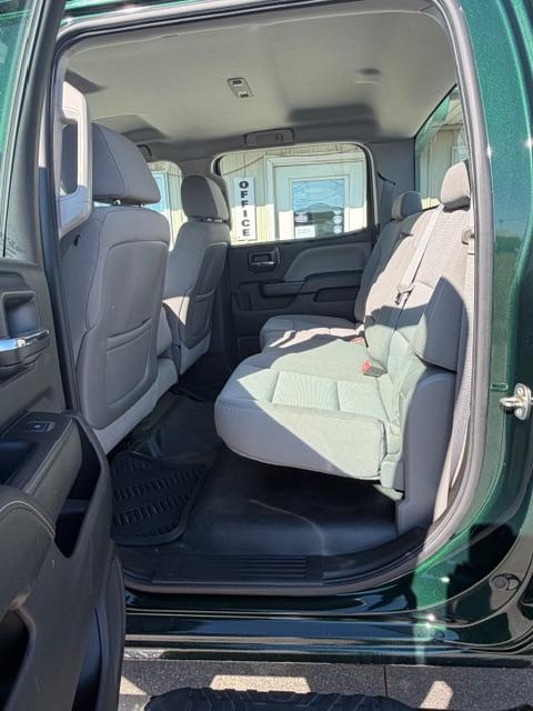 Chevrolet Silverado 2500HD Built After Aug 14 4WD Crew Cab 153.7" Work Truck 2015