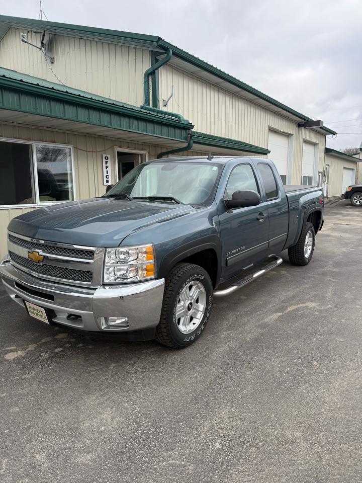 Chevrolet Silverado 1500 4WD Ext Cab 143.5" LT 2013