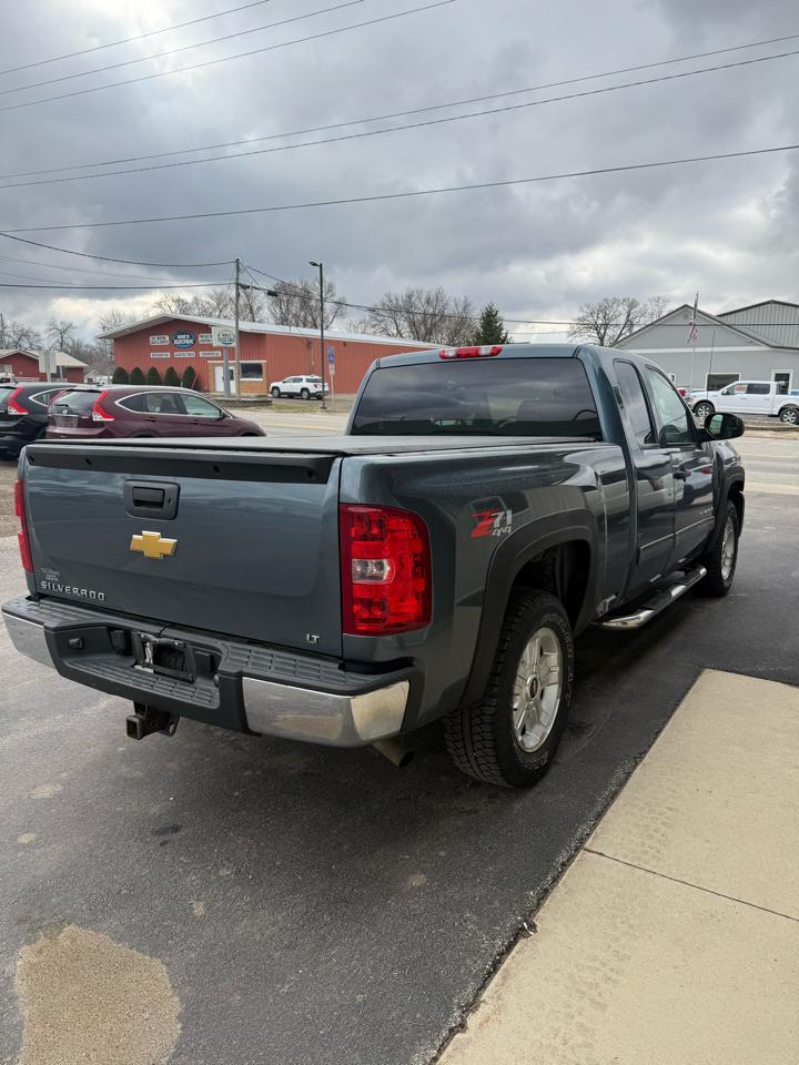 Chevrolet Silverado 1500 4WD Ext Cab 143.5" LT 2013