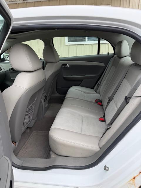 Chevrolet Malibu 4dr Sdn LT w/2LT 2011