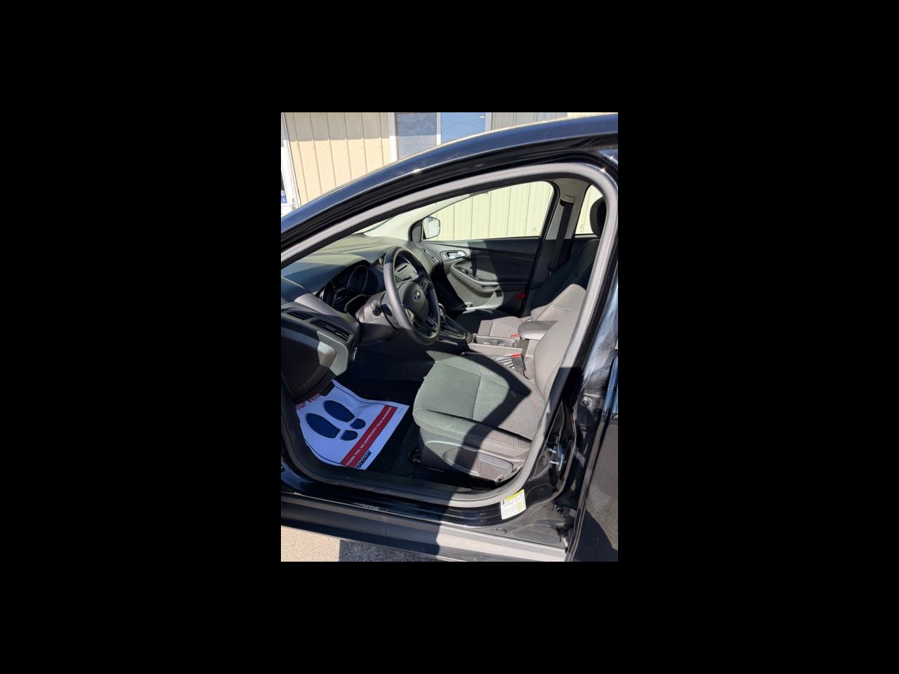 Ford Focus 4dr Sdn SE 2016