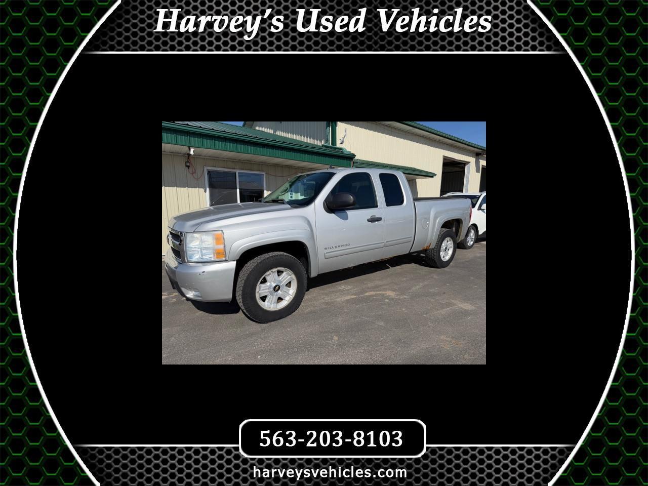 Chevrolet Silverado 1500 4WD Ext Cab 143.5" LT 2011