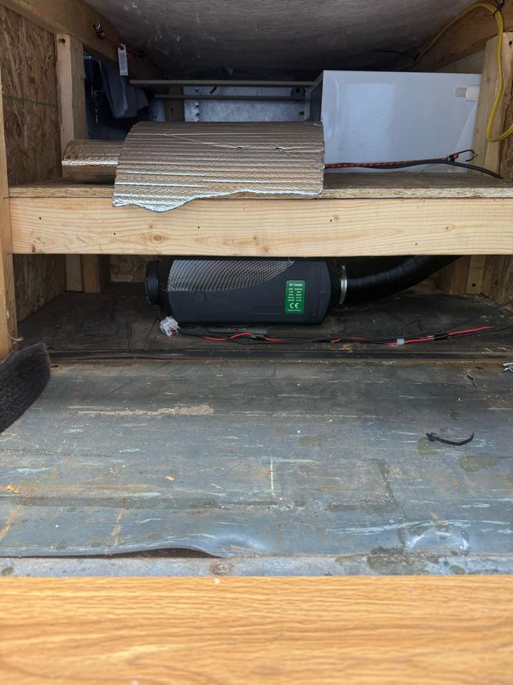 GMC Savana Cutaway 159" WB C7L DRW 2006