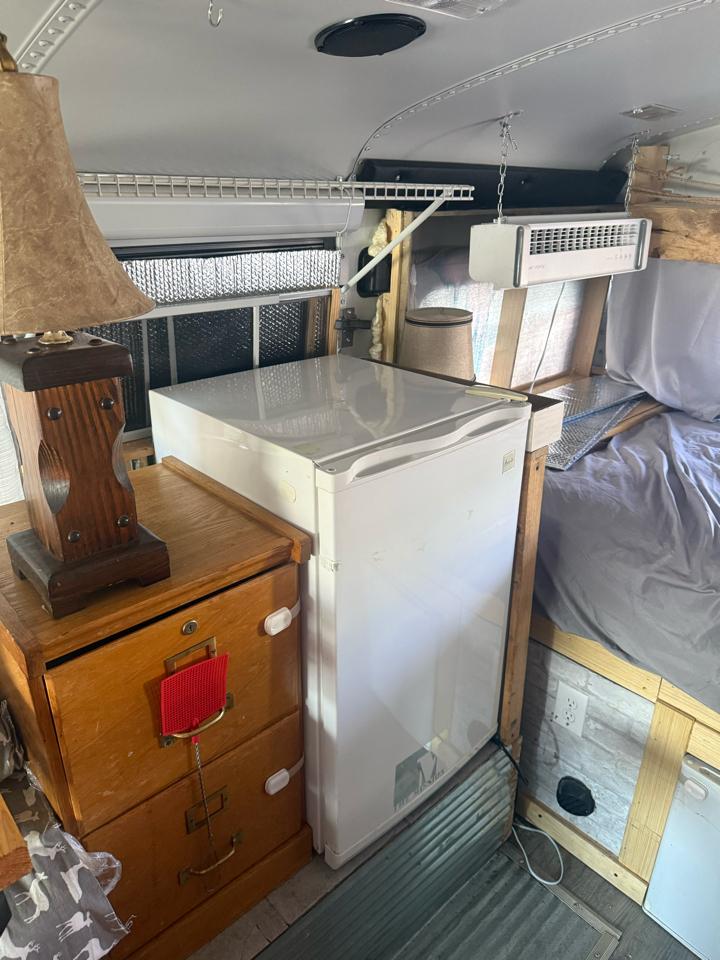 GMC Savana Cutaway 159" WB C7L DRW 2006