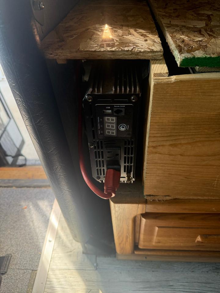 GMC Savana Cutaway 159" WB C7L DRW 2006