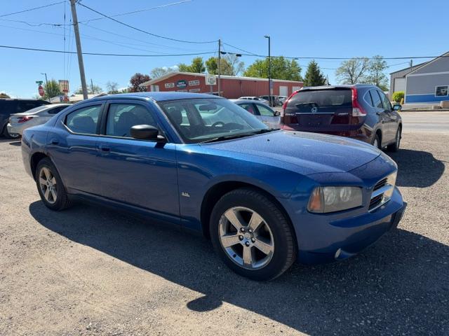 Dodge Charger 4dr Sdn SXT RWD 2009