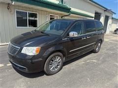 2014 Chrysler Town & Country 