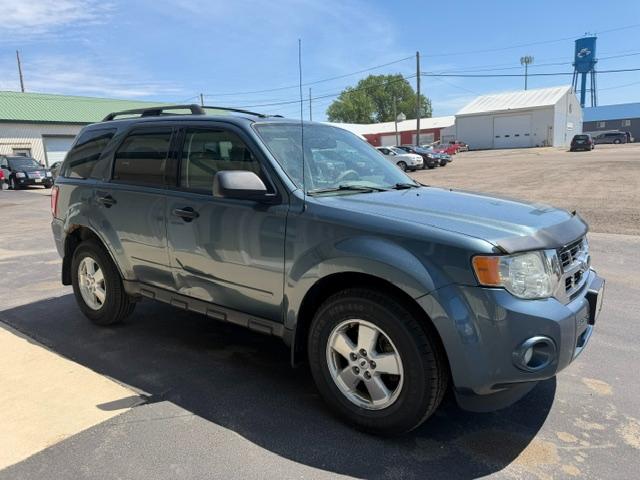 Ford Escape 4WD 4dr XLT 2011