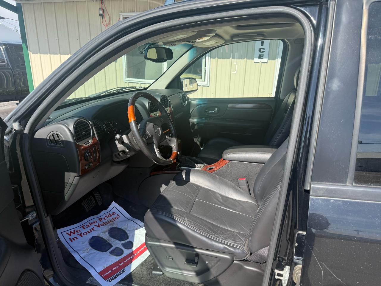 GMC Envoy XL 4dr 4WD Denali 2006
