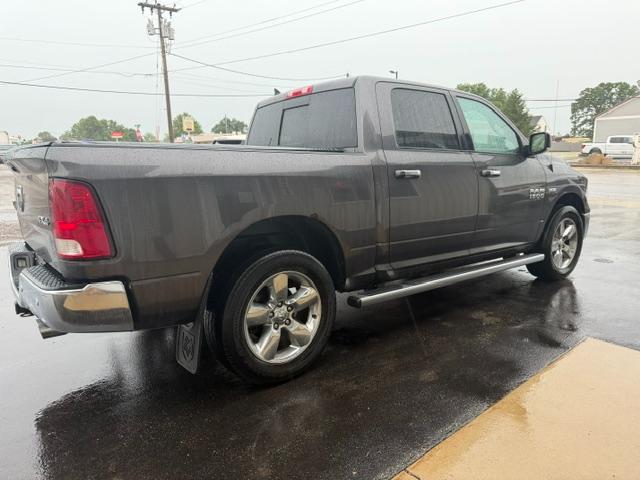 RAM 1500 4WD Crew Cab 140.5" Big Horn 2014