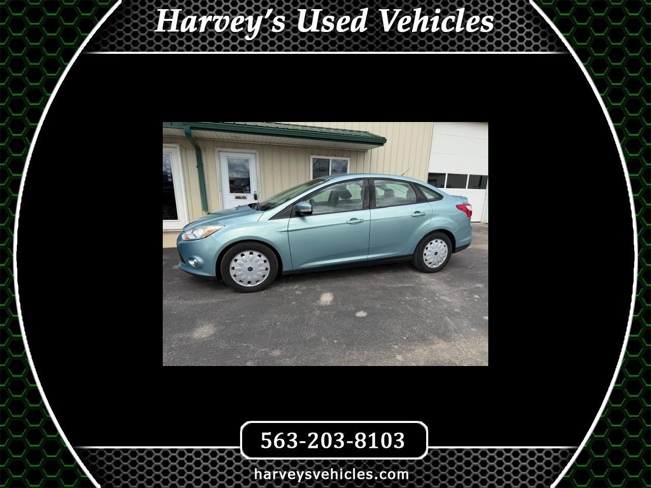 Ford Focus 4dr Sdn SE 2012