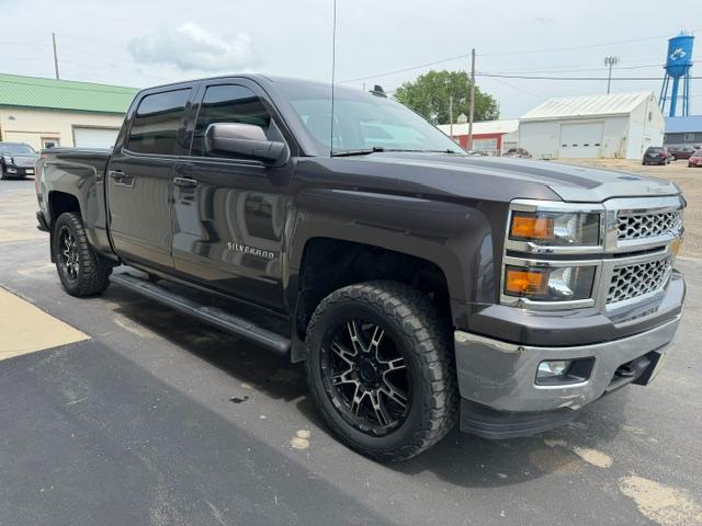 Chevrolet Silverado 1500 4WD Crew Cab 143.5" LT w/1LT 2015