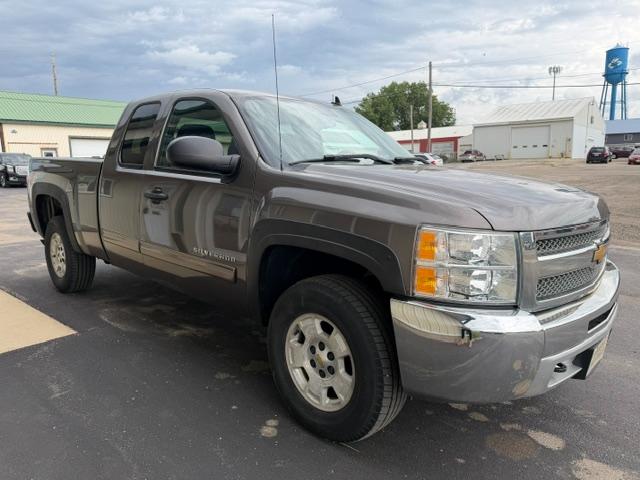 Chevrolet Silverado 1500 4WD Ext Cab 143.5" LT 2013
