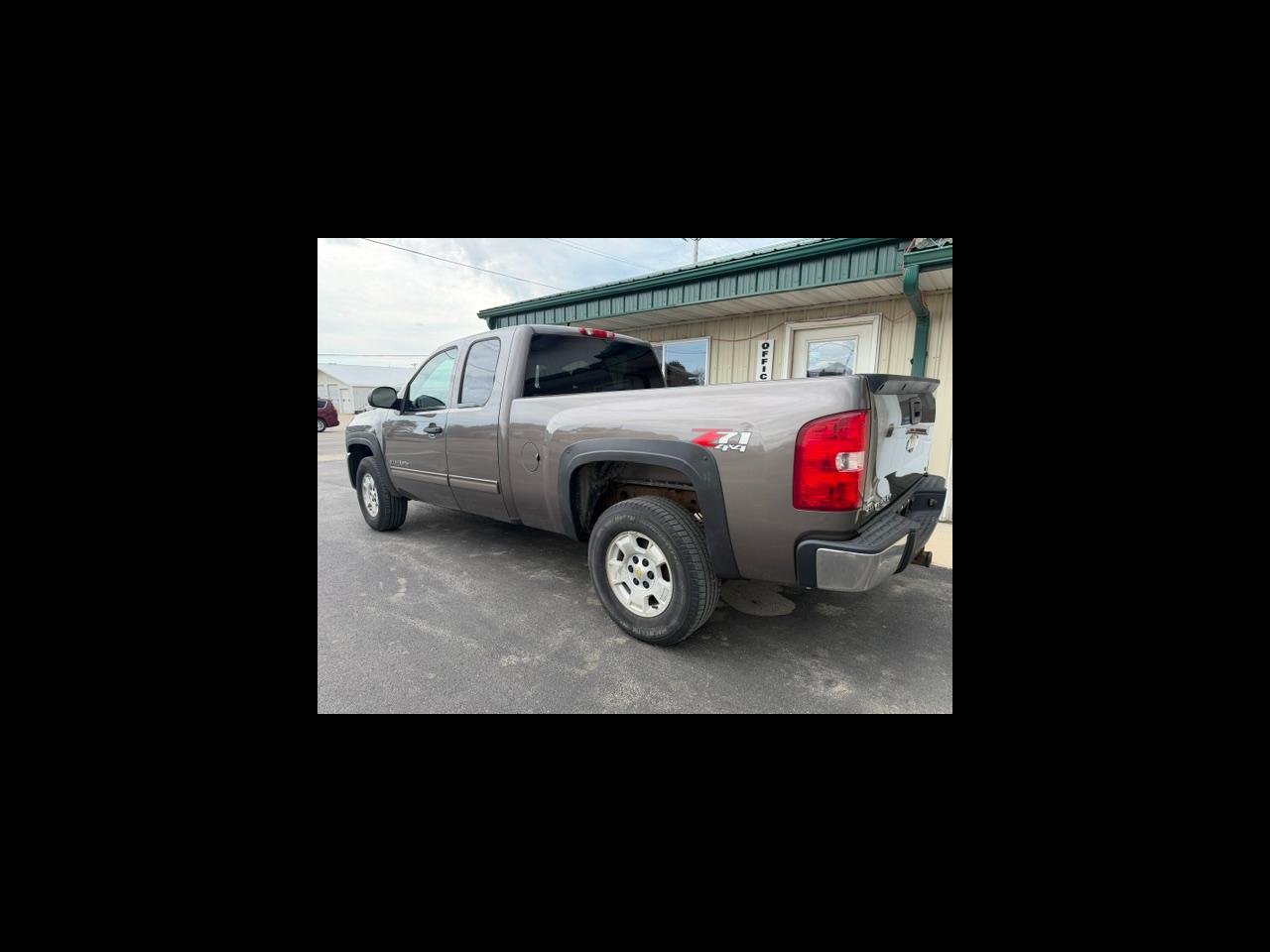 Chevrolet Silverado 1500 4WD Ext Cab 143.5" LT 2013