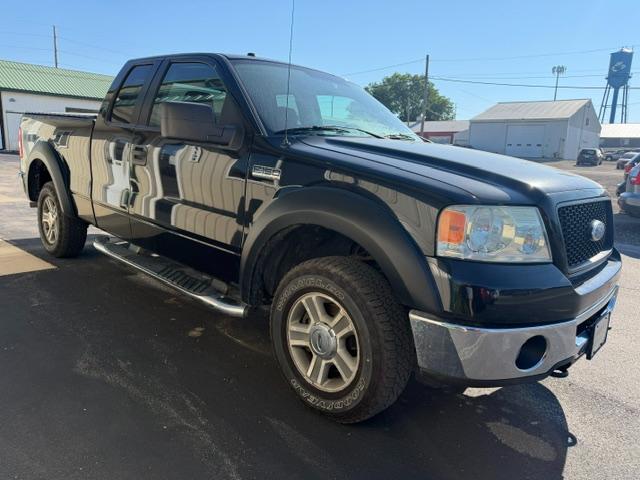 Ford F-150 Supercab 145" Lariat 4WD 2006