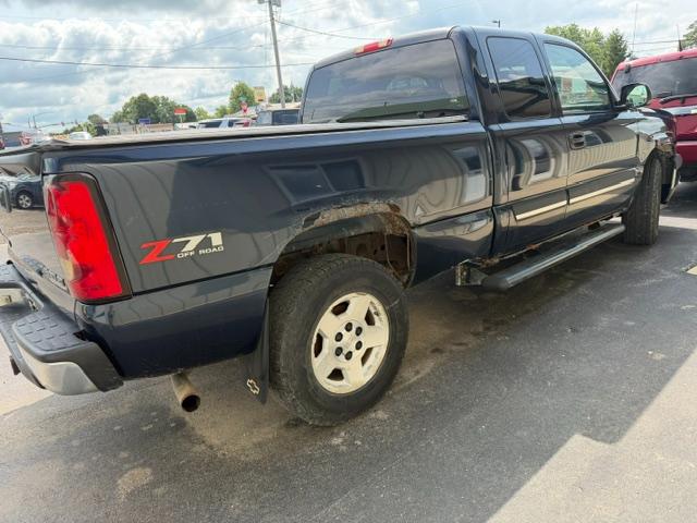 Chevrolet Silverado 1500 Ext Cab 143.5" WB 4WD Z71 2005