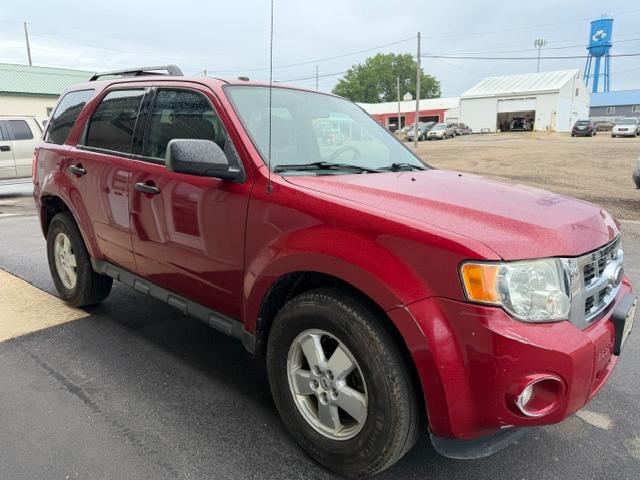 Ford Escape FWD 4dr XLT 2010