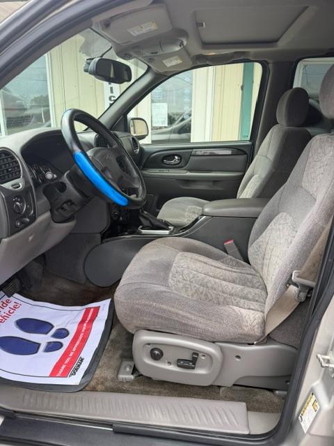 GMC Envoy 4dr 4WD SLE 2004