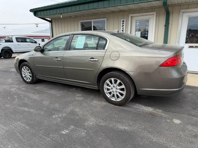 Buick Lucerne 4dr Sdn CXL 2011