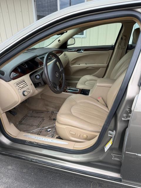 Buick Lucerne 4dr Sdn CXL 2011