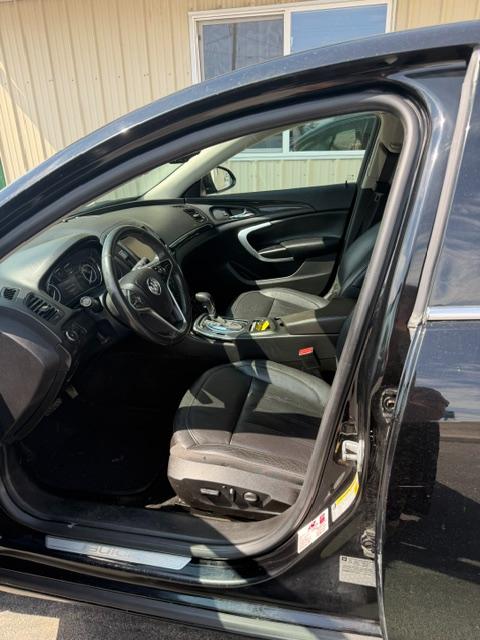 Buick Regal 4dr Sdn Premium II FWD 2017