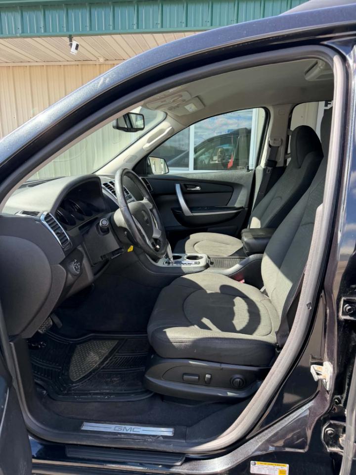 GMC Acadia AWD 4dr SLE 2012