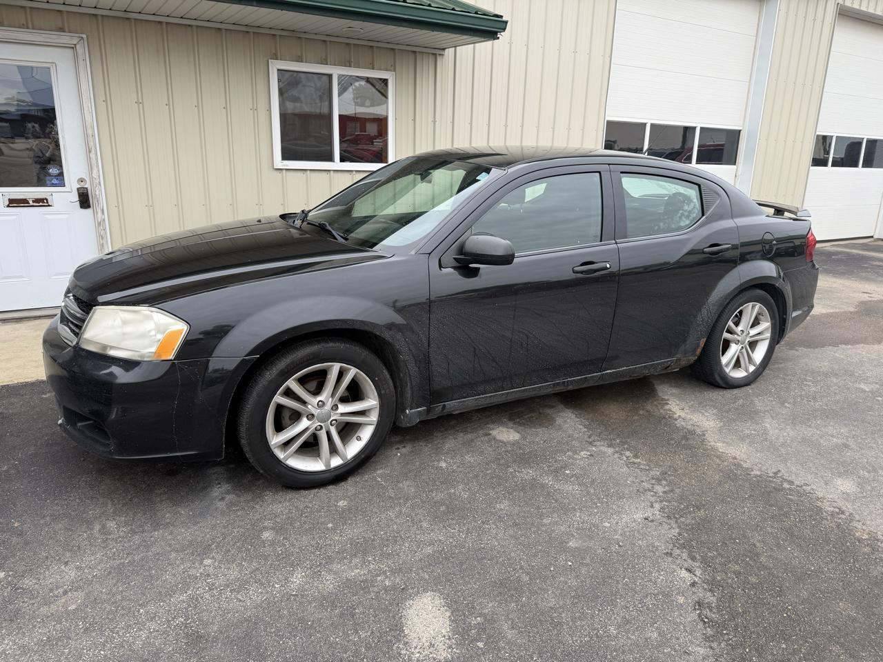 Dodge Avenger 4dr Sdn Heat 2011