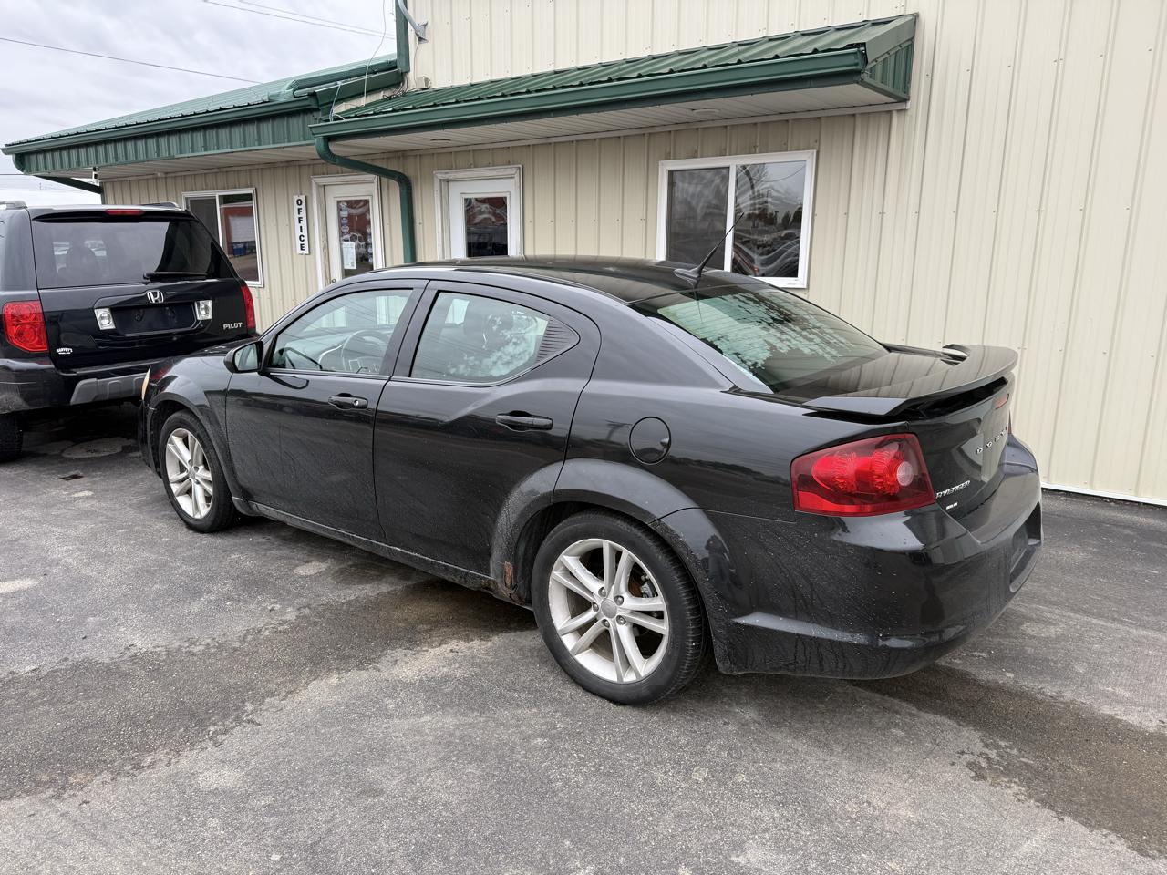 Dodge Avenger 4dr Sdn Heat 2011