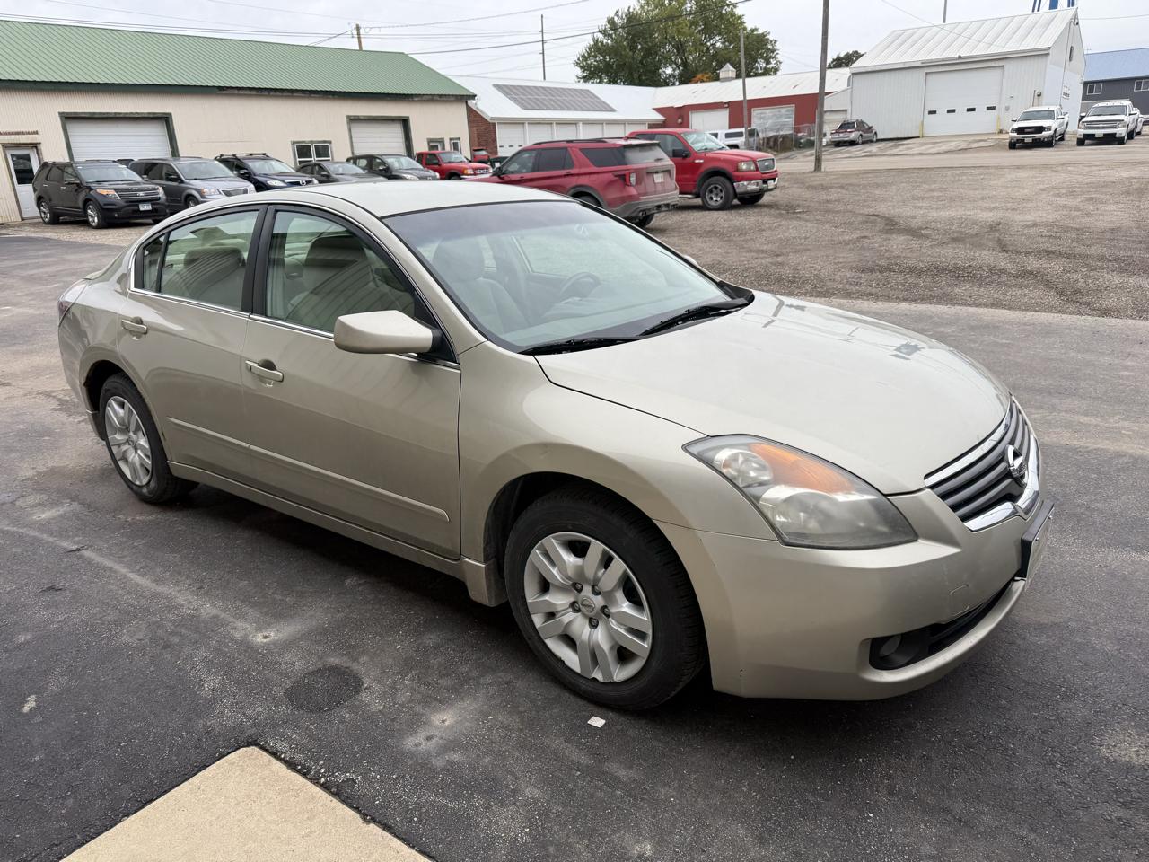 Nissan Altima 4dr Sdn I4 CVT 2.5 S 2009