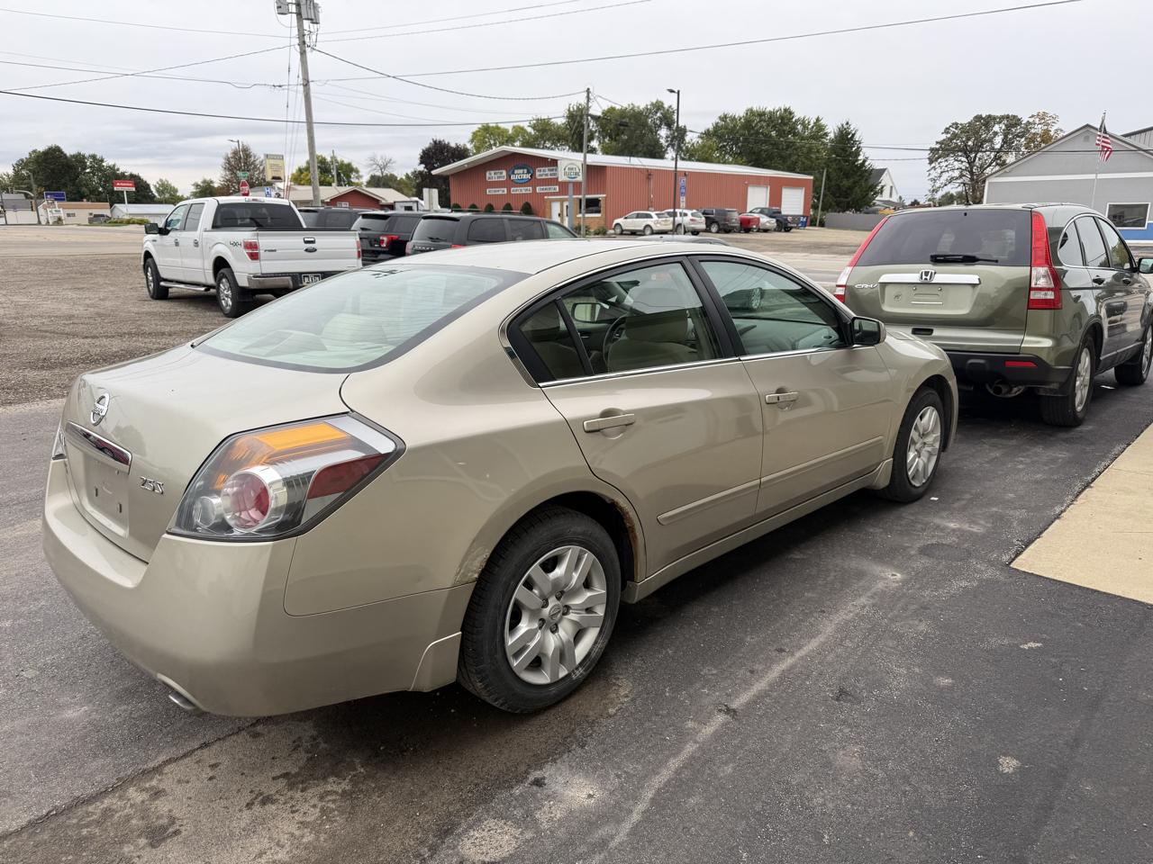 Nissan Altima 4dr Sdn I4 CVT 2.5 S 2009