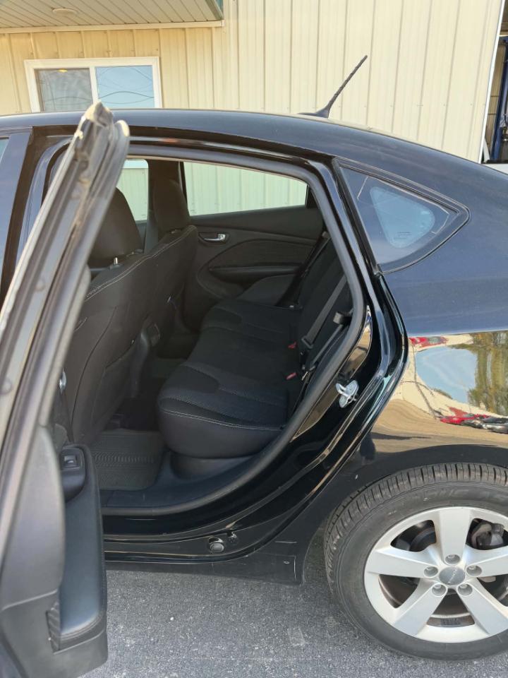 Dodge Dart 4dr Sdn SXT 2015